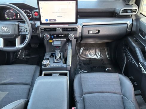 Certified 2025 Toyota 4Runner TRD Off-Road Premium w/ Tow Technology Package image 16