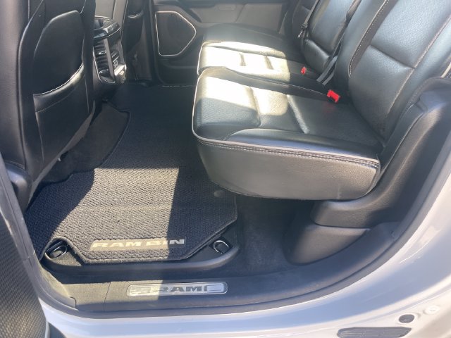 Used 2020 RAM 1500 Laramie w/ Sport Appearance Package AWD/4WD image 26
