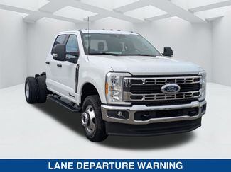 New 2026 Ford F350 XL w/ XL Chrome Package AWD/4WD video 3
