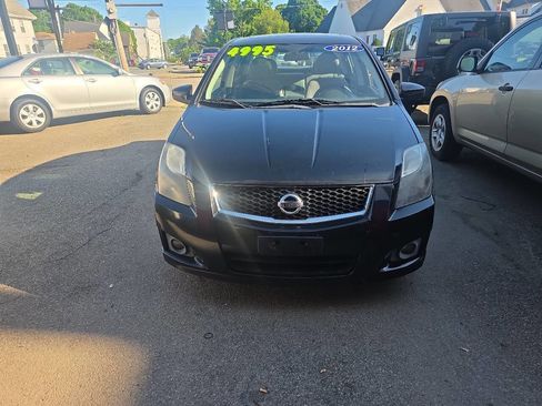 Used 2012 Nissan Sentra 2.0 SR w/ Special Edition Pkg FWD image 2