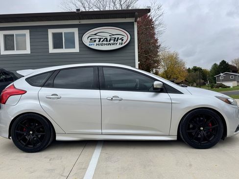 Used 2014 Ford Focus ST w/ Equipment Group 202A image 1