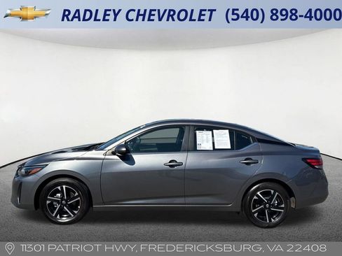 Used 2025 Nissan Sentra SV FWD image 16