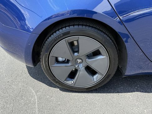 Certified 2021 Ford Mustang Mach-E GT AWD/4WD image 32