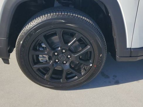 New 2026 Jeep Compass Latitude image 6