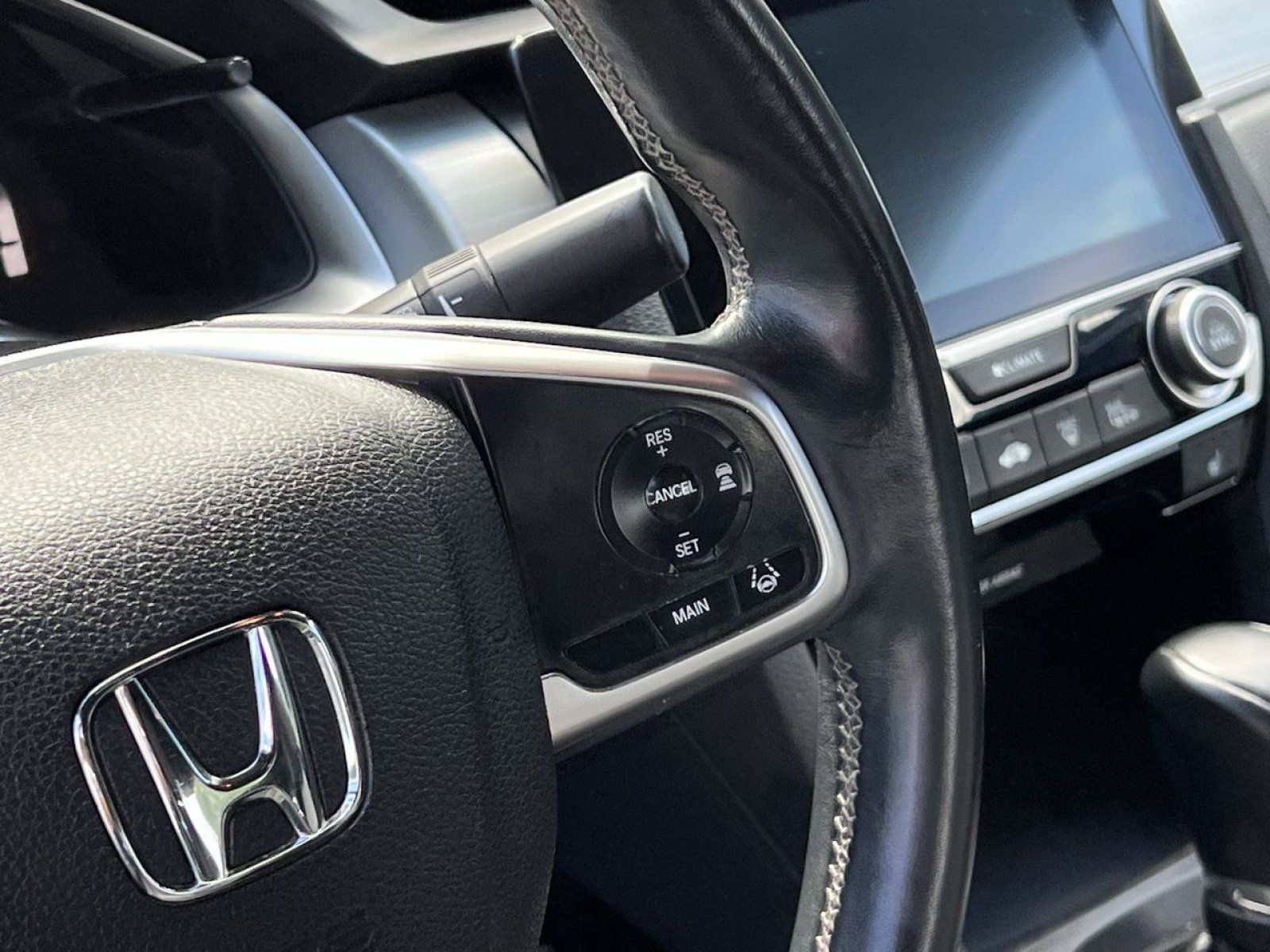 Used 2017 Honda Civic Touring image 29