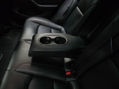 Used 2022 Tesla Model 3 Performance AWD/4WD image 17
