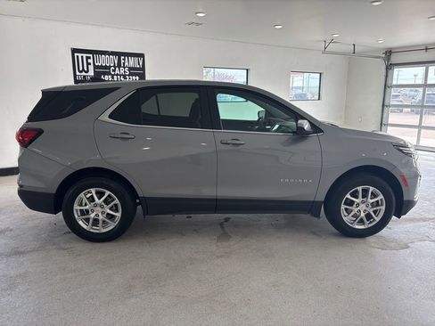 Used 2024 Chevrolet Equinox LT AWD/4WD image 25