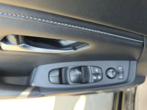 Used 2024 Nissan Sentra SV FWD image 22