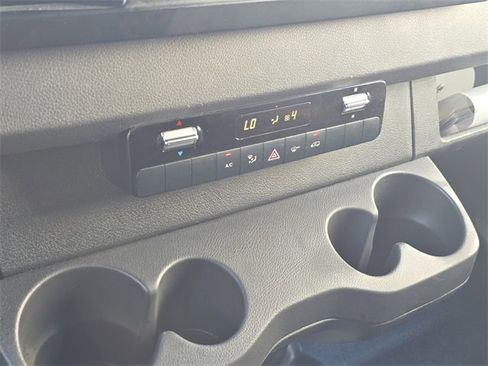 Used 2023 Mercedes-Benz Sprinter 2500 image 24