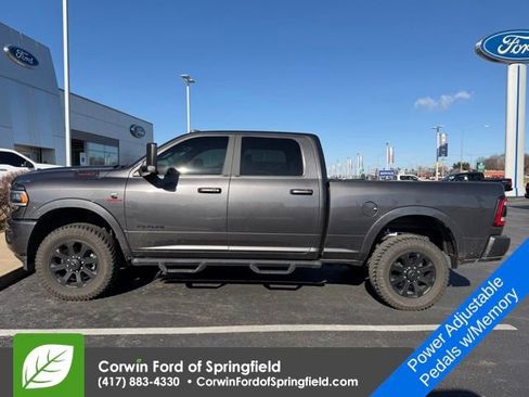 Used 2022 RAM 2500 Laramie w/ Night Edition image 7