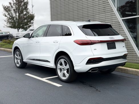 New 2025 Audi Q5 Premium Plus image 4