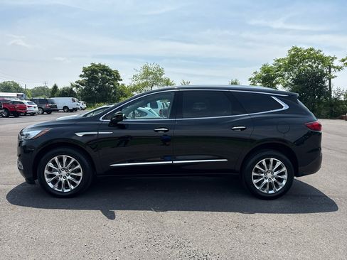 Used 2018 Buick Enclave Premium w/ Experience Buick Package image 3