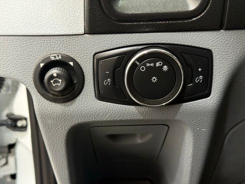 Used 2019 Ford Transit 350 XLT image 23