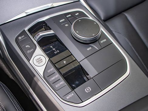 Used 2025 BMW 230i xDrive 230i xDrive w/ Convenience Package image 19