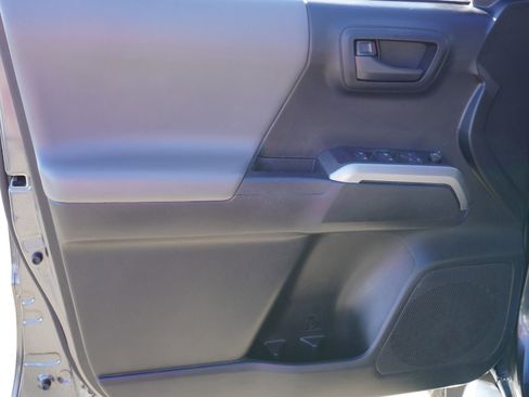 Used 2022 Toyota Tacoma SR5 image 18