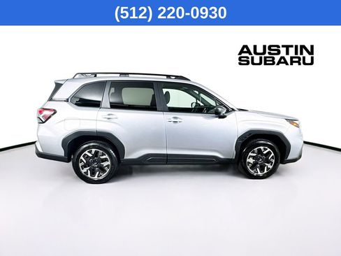 Used 2026 Subaru Forester Premium AWD/4WD image 9