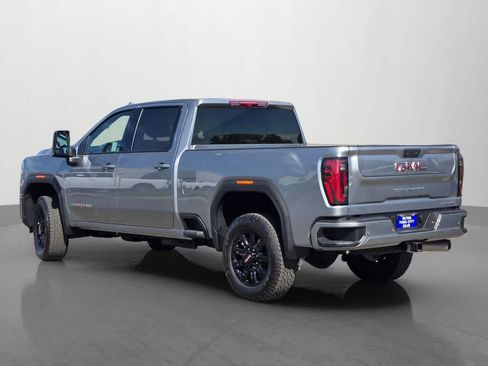 Used 2026 GMC Sierra 2500 AT4 AWD/4WD image 4