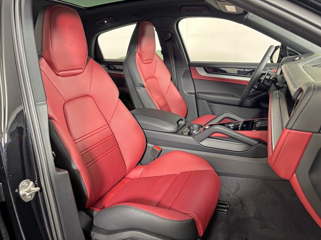 Certified 2026 Porsche Cayenne S AWD/4WD image 38