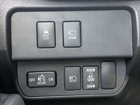 Used 2023 Toyota Tacoma Limited image 26