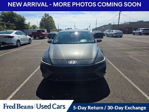 Certified 2024 Hyundai Elantra SEL FWD image 2