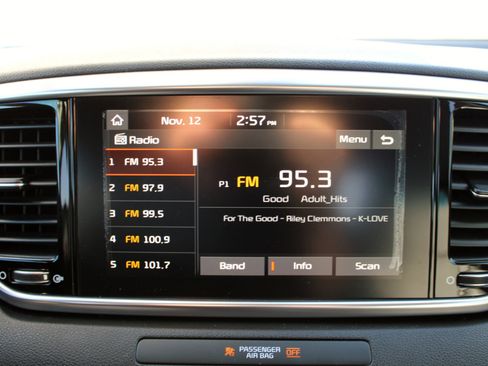 Used 2020 Kia Sportage EX image 12