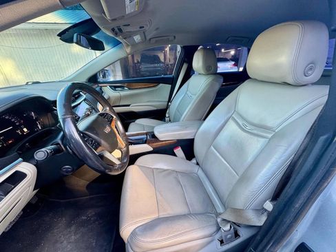 Used 2018 Cadillac XTS Luxury image 13