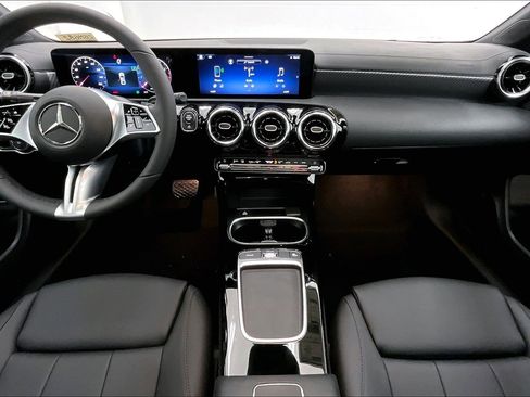 New 2026 Mercedes-Benz CLA 250 image 4