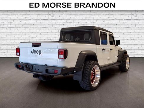 Used 2025 Jeep Gladiator Sport AWD/4WD image 5