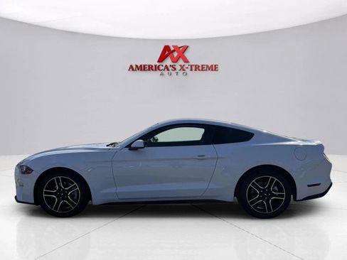 Used 2021 Ford Mustang Coupe image 2