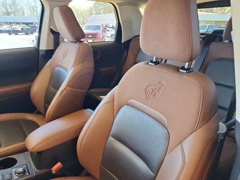 Used 2024 Ford Bronco Sport Badlands w/ Premium Package image 11