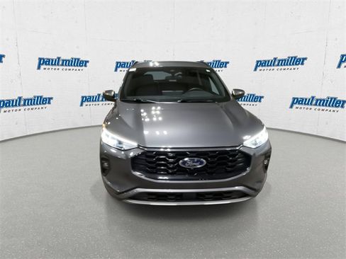 Used 2023 Ford Escape ST-Line Select w/ Tech Pack #2 image 3