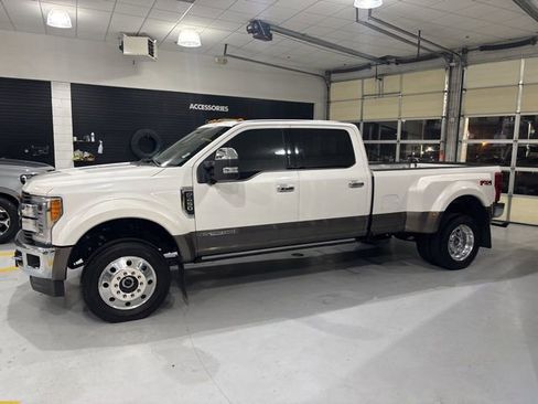 Used 2019 Ford F450 King Ranch w/ King Ranch Ultimate Package image 5