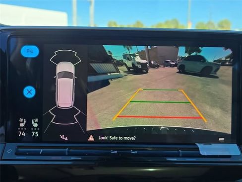 New 2026 Volkswagen Atlas SE FWD image 21