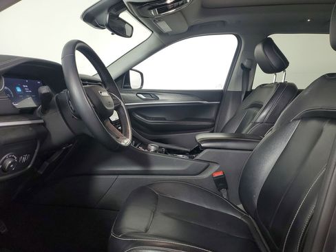 Used 2022 Jeep Grand Cherokee L Limited image 9