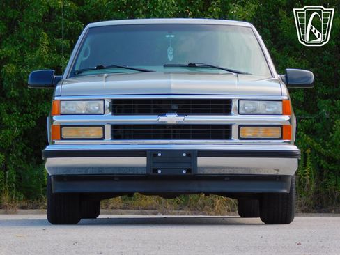 Used 1998 Chevrolet Silverado 1500 w/ Preferred Equipment Group 2 image 37
