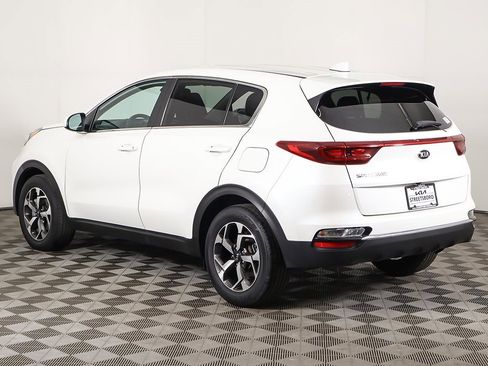 Used 2022 Kia Sportage LX image 6