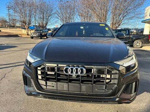 Used 2019 Audi Q8 Prestige w/ Year 1 Package image 9