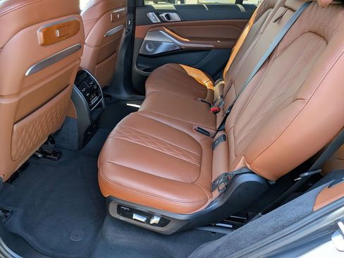Certified 2025 BMW ALPINA XB7 AWD/4WD image 36