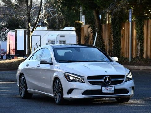 Used 2019 Mercedes-Benz CLA 250 4MATIC w/ Premium Package image 12