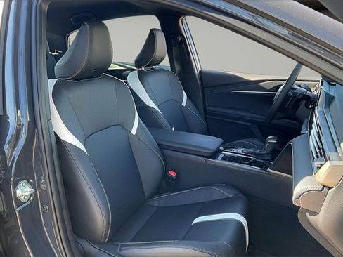 Used 2025 Toyota Camry XSE image 7