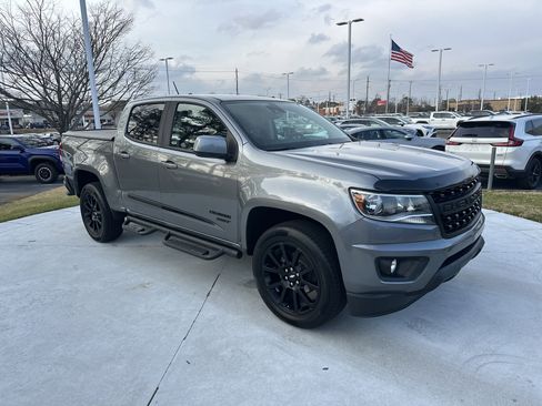 Used 2020 Chevrolet Colorado LT w/ Colorado RST Special Edition image 2