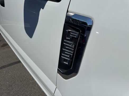 Used 2022 Ford F250 XLT image 5