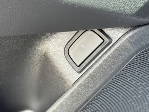 New 2026 Chevrolet Equinox RS FWD image 15