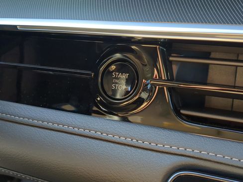 New 2026 INFINITI QX80 Luxe w/ Cargo Package image 18