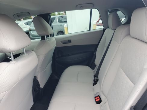 Certified 2025 Toyota Corolla Cross L FWD image 11