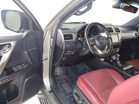 Used 2021 Lexus GX 460 w/ Accessory Package AWD/4WD image 48