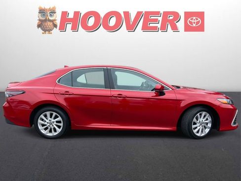 Used 2023 Toyota Camry LE image 2