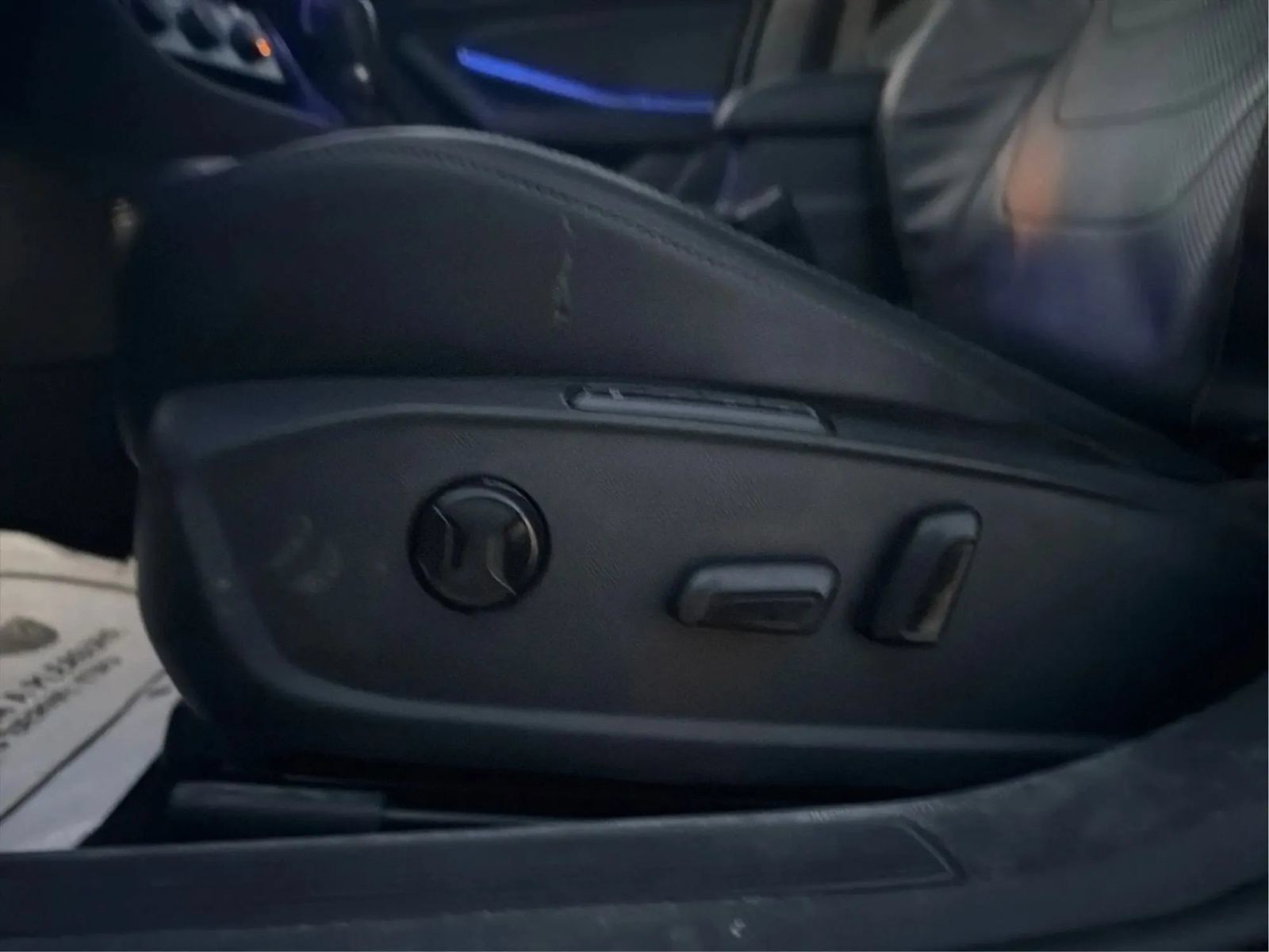 Used 2019 Volkswagen Jetta SEL Premium FWD image 39
