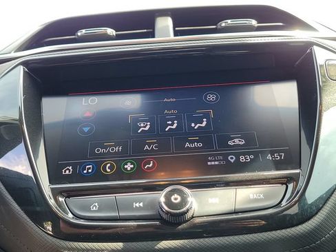 Certified 2023 Chevrolet TrailBlazer LT w/ Convenience Package FWD image 31