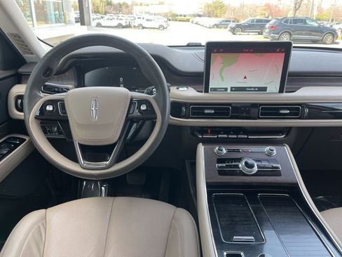 Certified 2023 Lincoln Aviator Reserve w/ Elements Package Plus AWD/4WD image 17